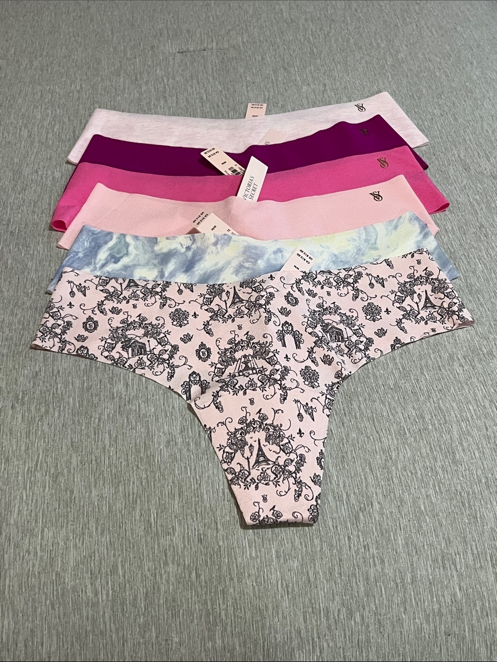 Victoria’s Secret No Show Thong Bundle Size M